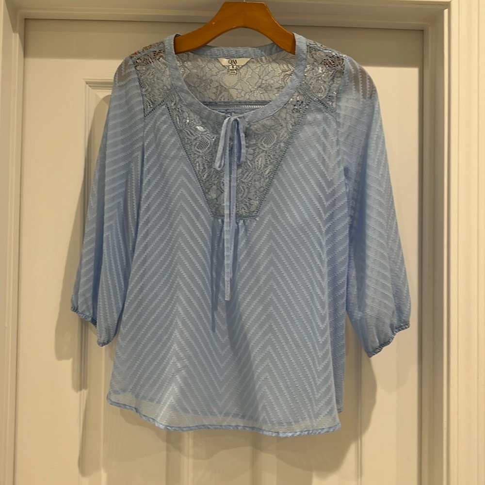 Blue Sheer Q&A blouse. Size Small.
